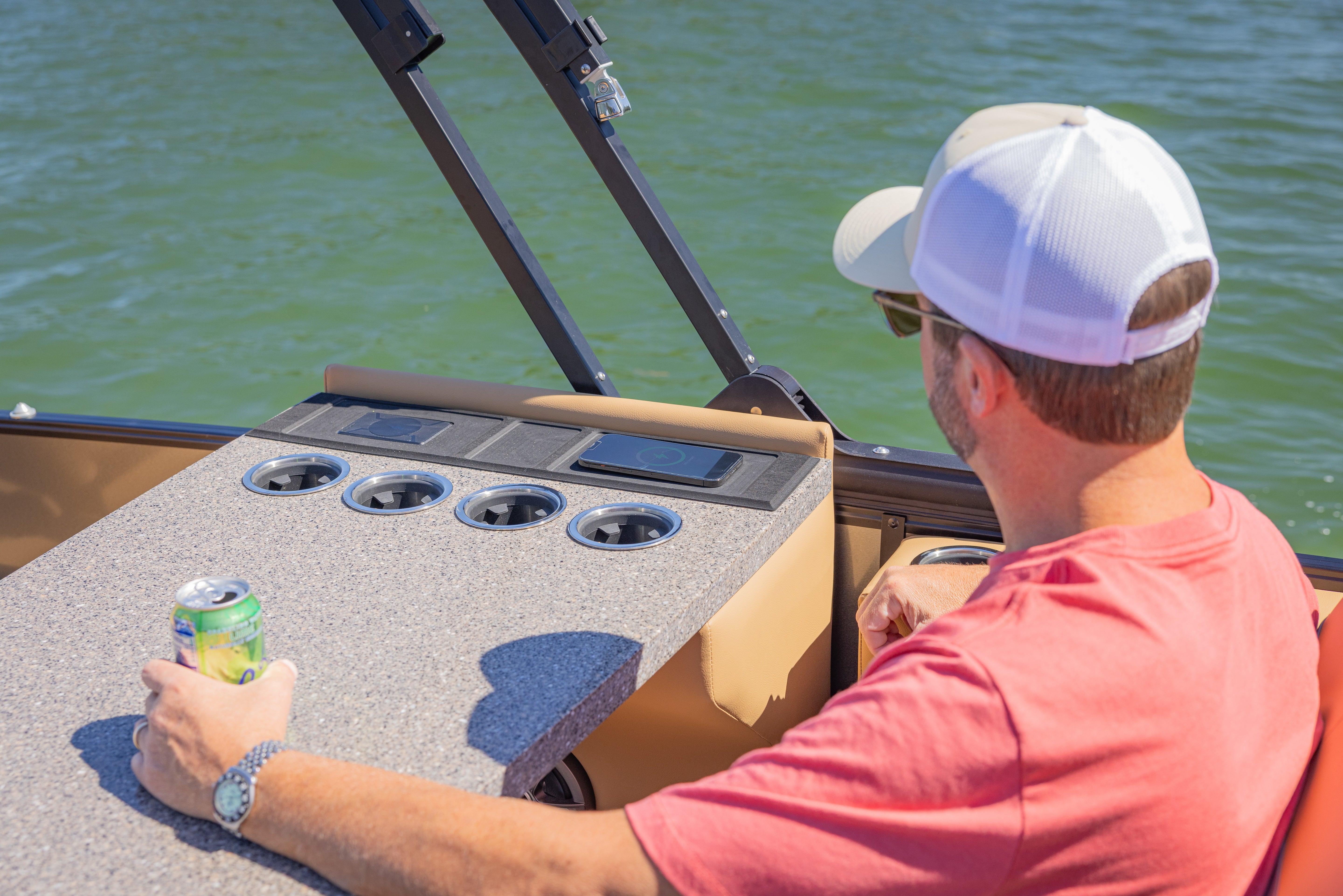 200 Series Waterproof Wireless Charger